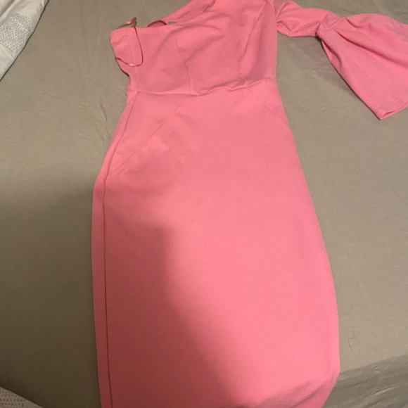 One shoulder midi dress with bell sleeve. - Picture 5 of 6